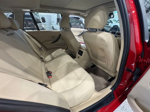 Used 2015 BMW 328i xDrive Wagon AWD/4WD image 12