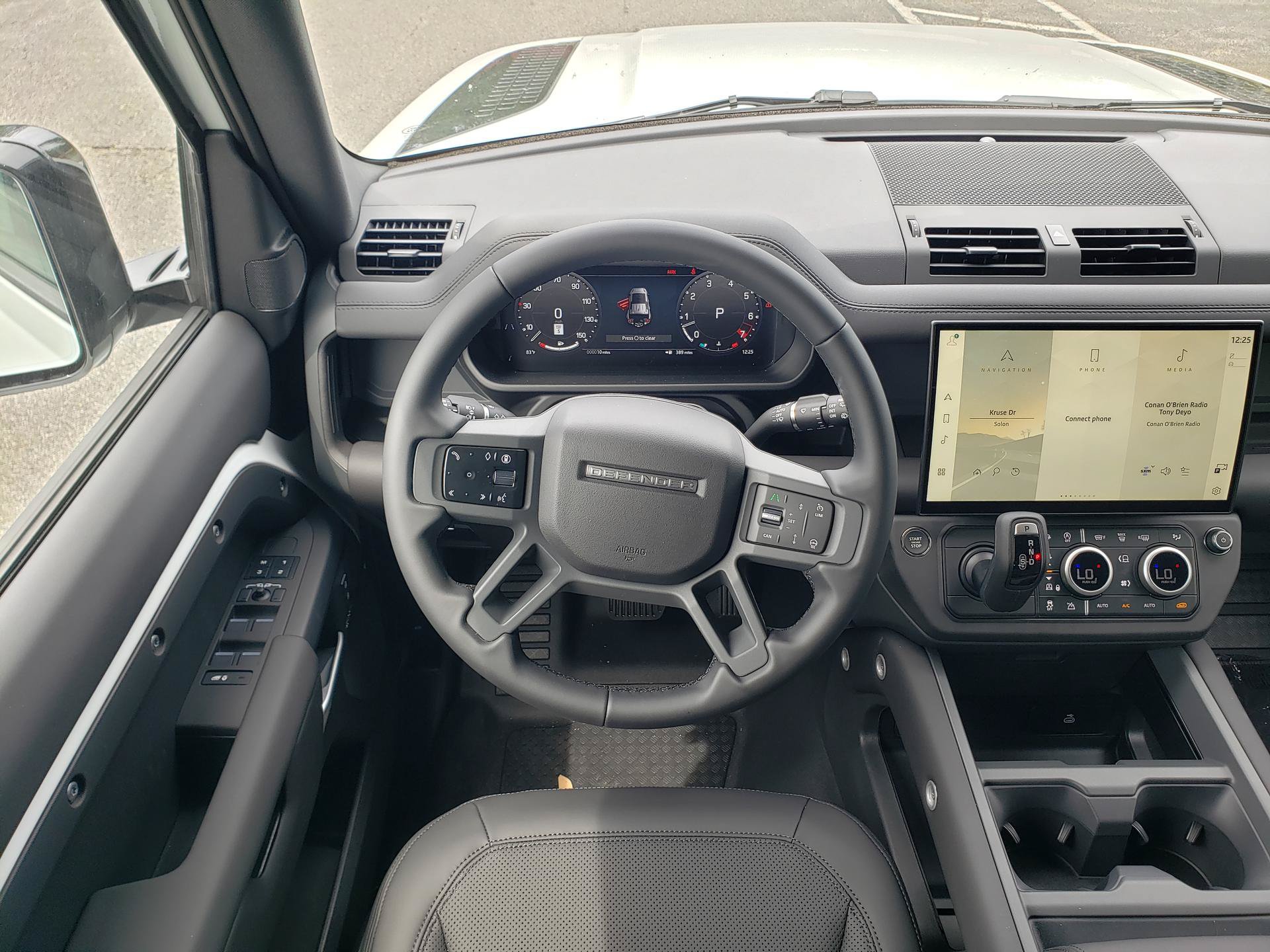New 2026 Land Rover Defender 110 X-Dynamic SE AWD/4WD image 14