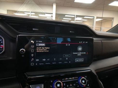 Used 2022 GMC Sierra 1500 AT4 w/ AT4 Preferred Package image 15