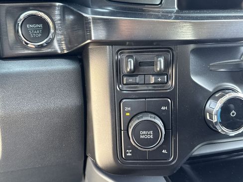New 2026 Ford F250 Lariat w/ Black Appearance Package AWD/4WD image 10