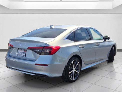 Certified 2023 Honda Civic Touring image 5