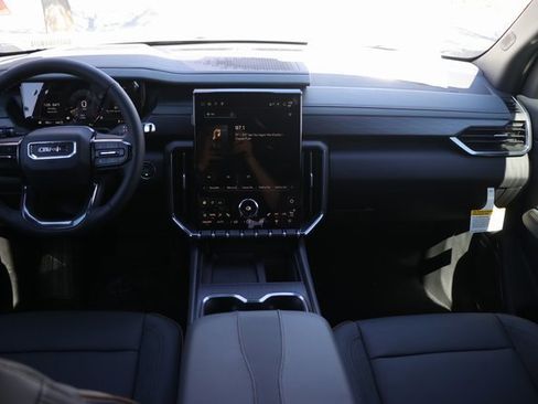 New 2025 GMC Acadia AT4 image 18