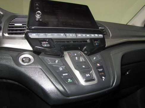 Certified 2025 Honda Odyssey EX-L image 7