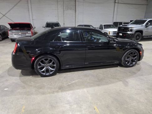 Used 2021 Chrysler 300 S RWD image 14