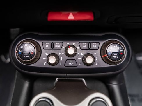 Used 2013 Ferrari California RWD image 61