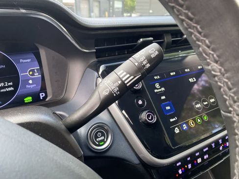 Used 2023 Chevrolet Bolt EUV Premier w/ Sun & Sound Package FWD image 23