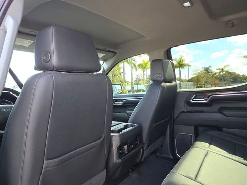 Used 2023 Chevrolet Silverado 1500 LT Trail Boss w/ LT Trail Boss Premium Package image 18