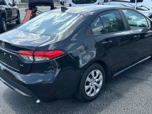 Used 2022 Toyota Corolla LE FWD image 5