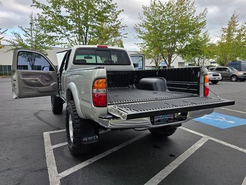 Used 2002 Toyota Tacoma 4x4 Xtracab w/ SR5 Pkg w/ Chrome Pkg image 28