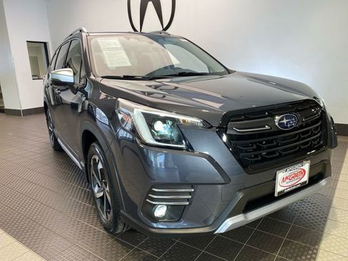 Used 2023 Subaru Forester Touring AWD/4WD image 2