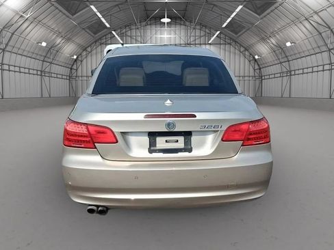Used 2012 BMW 328i Convertible RWD image 7
