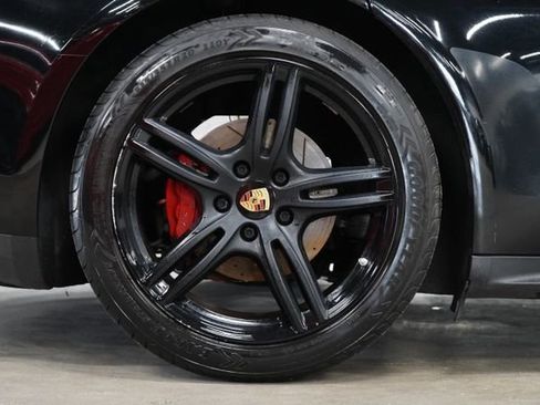 Used 2018 Porsche Panamera RWD image 39