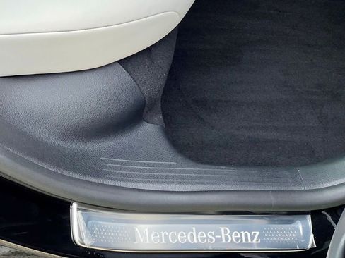 Certified 2024 Mercedes-Benz EQS 580 4MATIC Sedan image 47