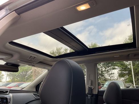 Used 2023 Nissan Murano Platinum w/ Cargo Package image 19