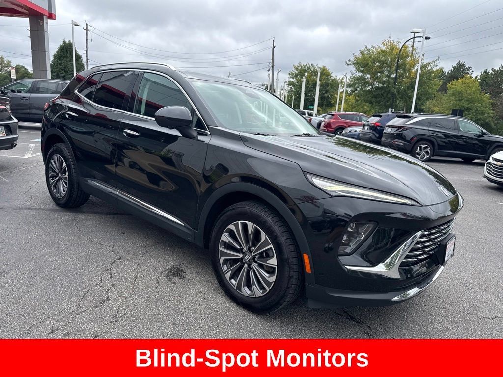 Used 2024 Buick Envision Preferred AWD/4WD image 9