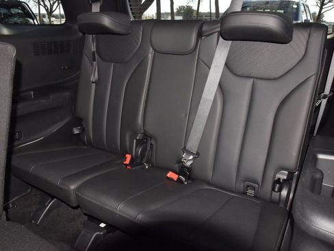 Used 2023 Hyundai Palisade SEL image 15