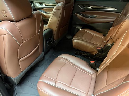 Used 2021 Buick Enclave Avenir w/ Avenir Technology Package image 38