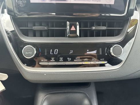 Used 2023 Toyota Corolla LE image 14