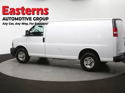 Used 2021 Chevrolet Express 2500 w/ Driver Convenience Package RWD image 60