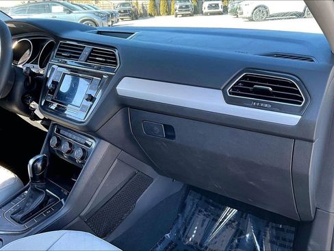 Used 2021 Volkswagen Tiguan S image 24