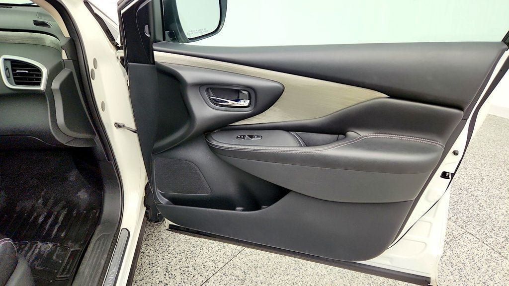 Used 2018 Nissan Murano SL AWD/4WD image 25