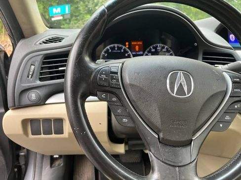 Used 2013 Acura ILX w/ Premium Package FWD image 29