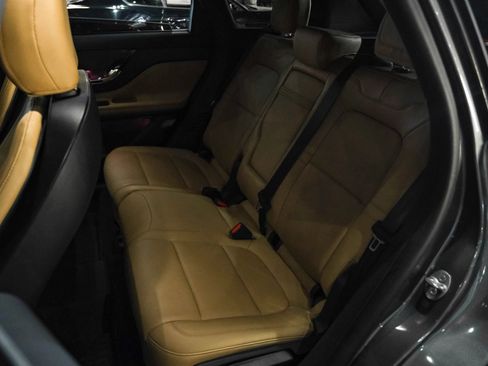 Used 2022 Lincoln Corsair Reserve w/ Elements Package FWD image 35