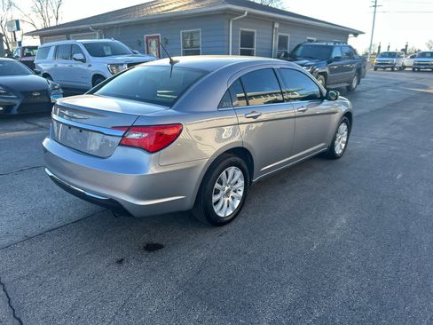 Used 2013 Chrysler 200 Touring image 3