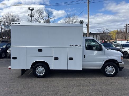 New 2026 Ford E-350 and Econoline 350 Super Duty w/ Power Equipment Group RWD image 4