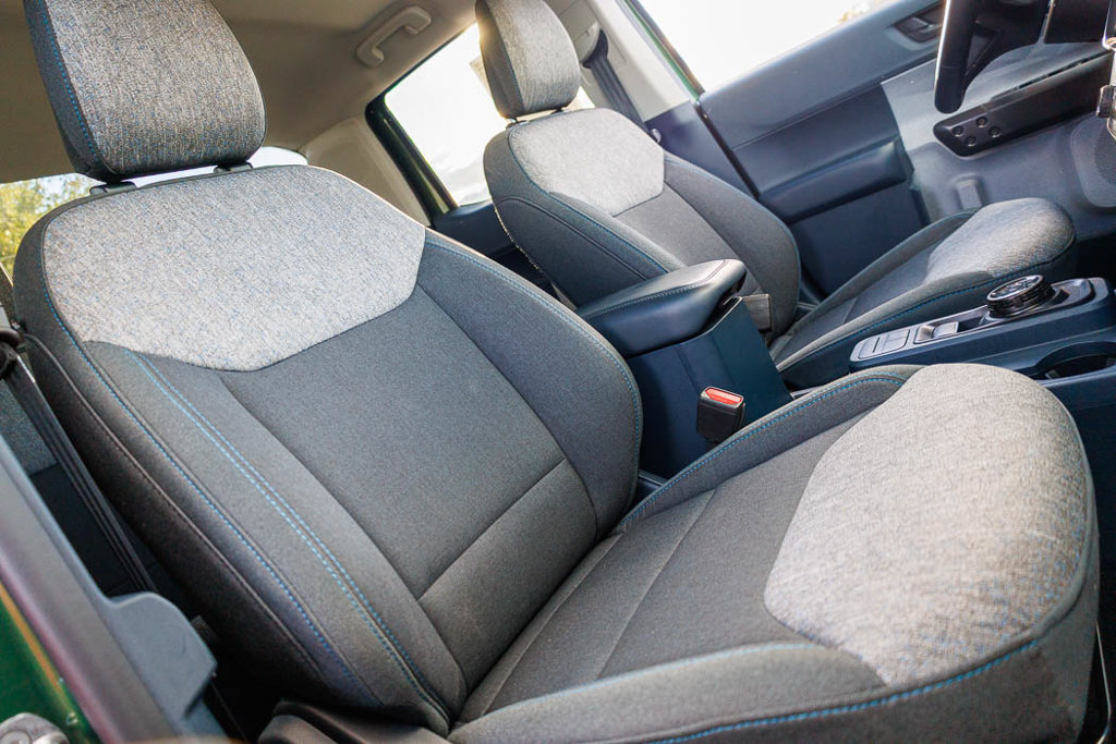 Used 2025 Ford Maverick XLT w/ Equipment Group 301A AWD/4WD image 6