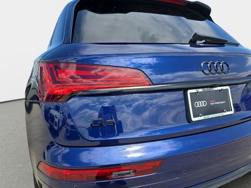 Used 2025 Audi Q5 2.0T Premium w/ Convenience Plus Package AWD/4WD image 37