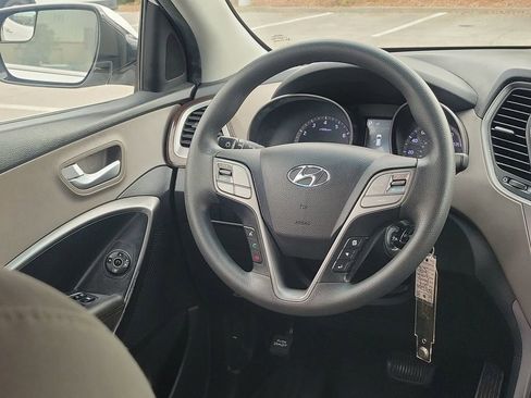 Used 2018 Hyundai Santa Fe Sport image 22