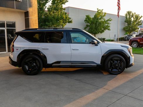 New 2026 Kia EV9 GT-Line AWD/4WD image 8