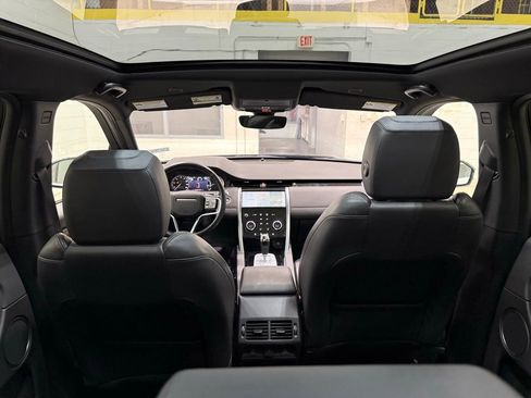 Used 2021 Land Rover Discovery Sport S image 32