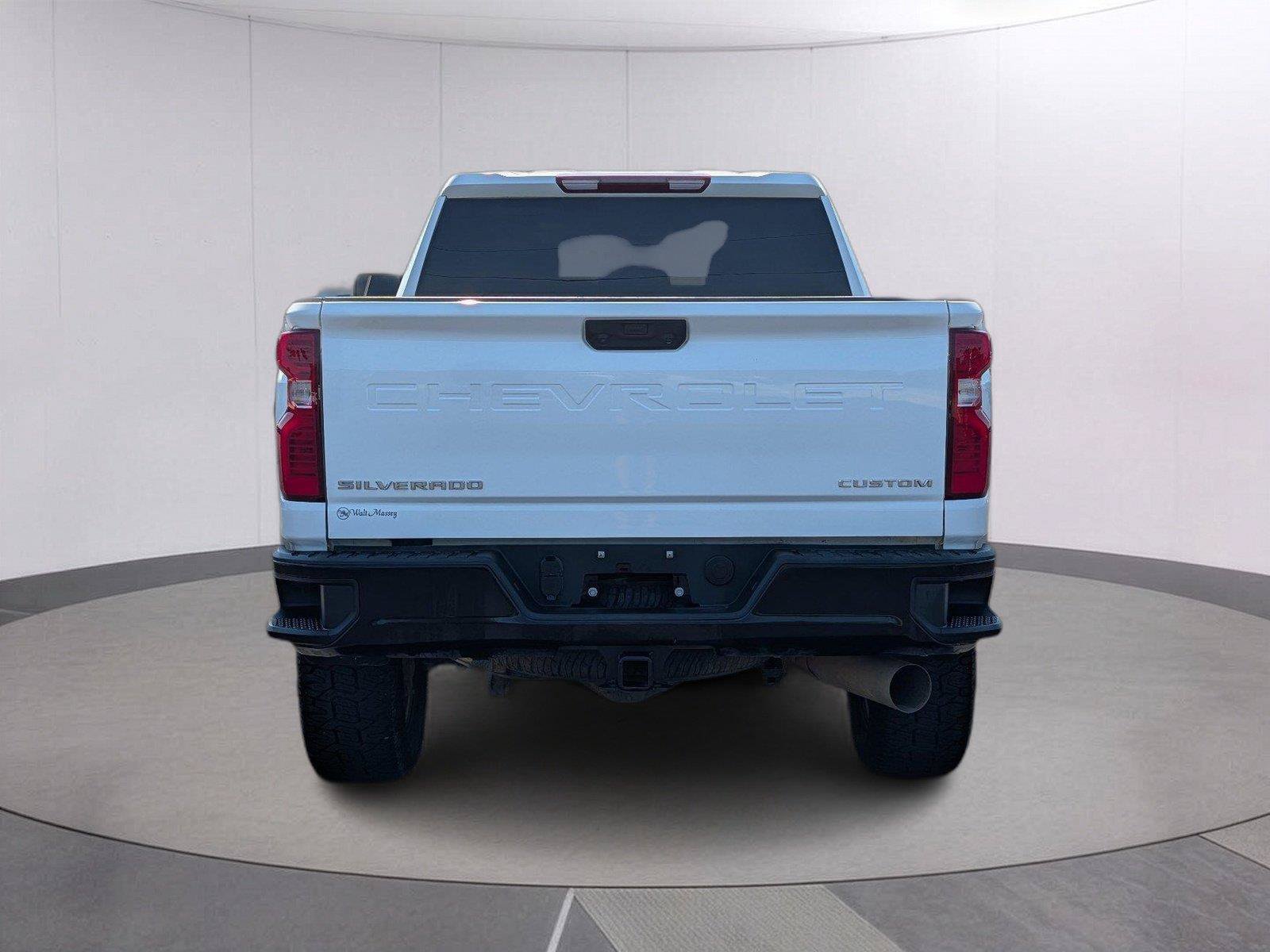 Used 2023 Chevrolet Silverado 2500 Custom w/ Custom Value Package AWD/4WD image 4