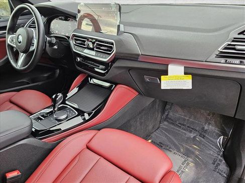 Certified 2025 BMW X4 xDrive30i w/ Premium Package image 22
