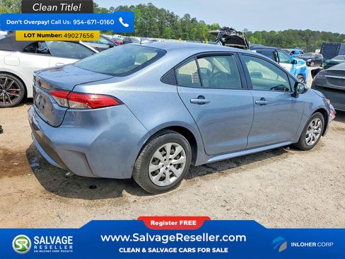 Used 2021 Toyota Corolla LE image 4