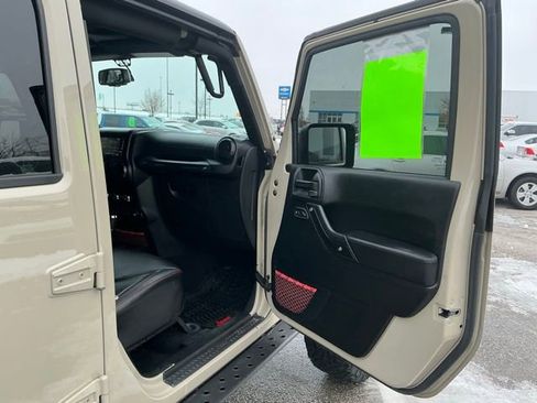 Used 2017 Jeep Wrangler Unlimited Rubicon image 17