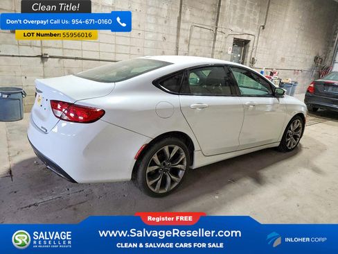Used 2015 Chrysler 200 S FWD image 4