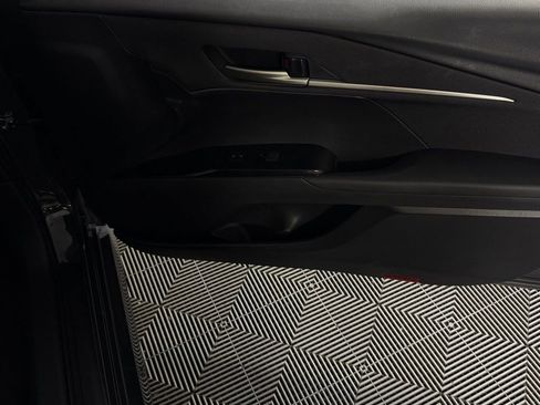 Used 2025 Toyota Camry LE image 27