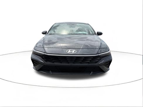 New 2026 Hyundai Elantra Sport FWD image 8