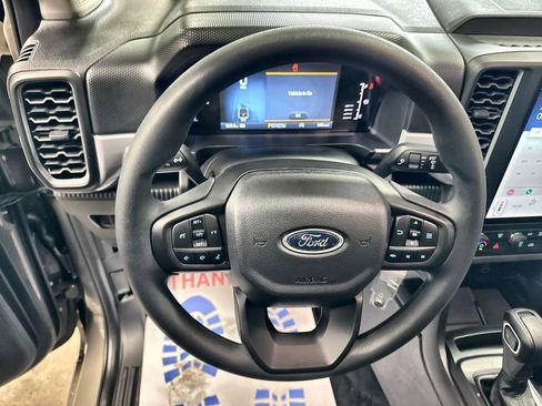 Used 2025 Ford Ranger XL image 17