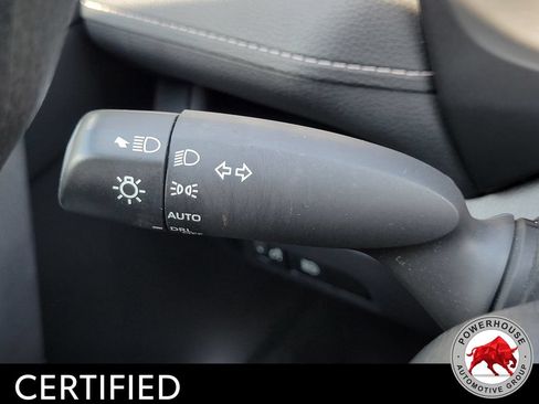 Used 2024 Toyota RAV4 XLE FWD image 30
