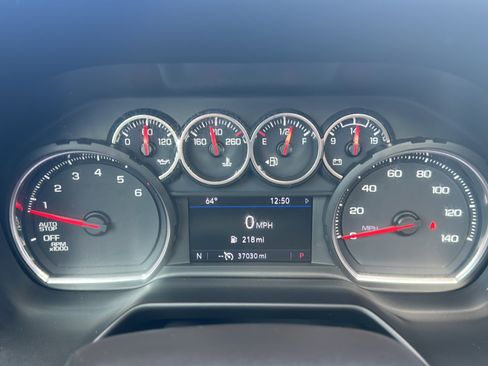 Used 2021 Chevrolet Tahoe LT w/ LT Signature Package image 28