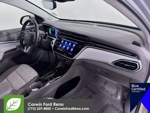 Used 2022 Chevrolet Bolt EUV Premier image 30