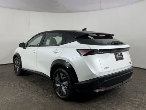 Used 2024 Nissan Ariya AWD image 5
