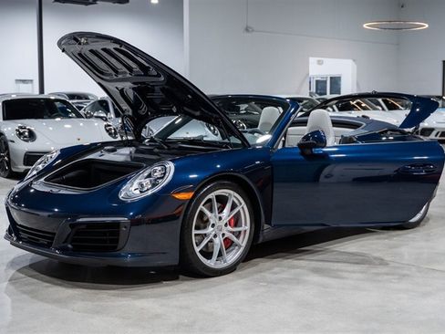 Used 2019 Porsche 911 Carrera S RWD image 35