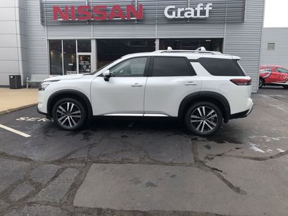 New 2025 Nissan Pathfinder Platinum