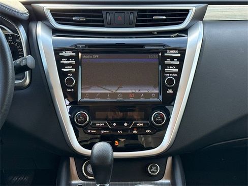 Used 2017 Nissan Murano S w/ Navigation Package image 15