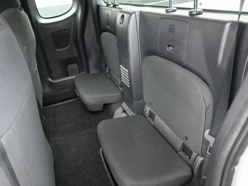 Used 2022 Nissan Frontier S RWD image 26